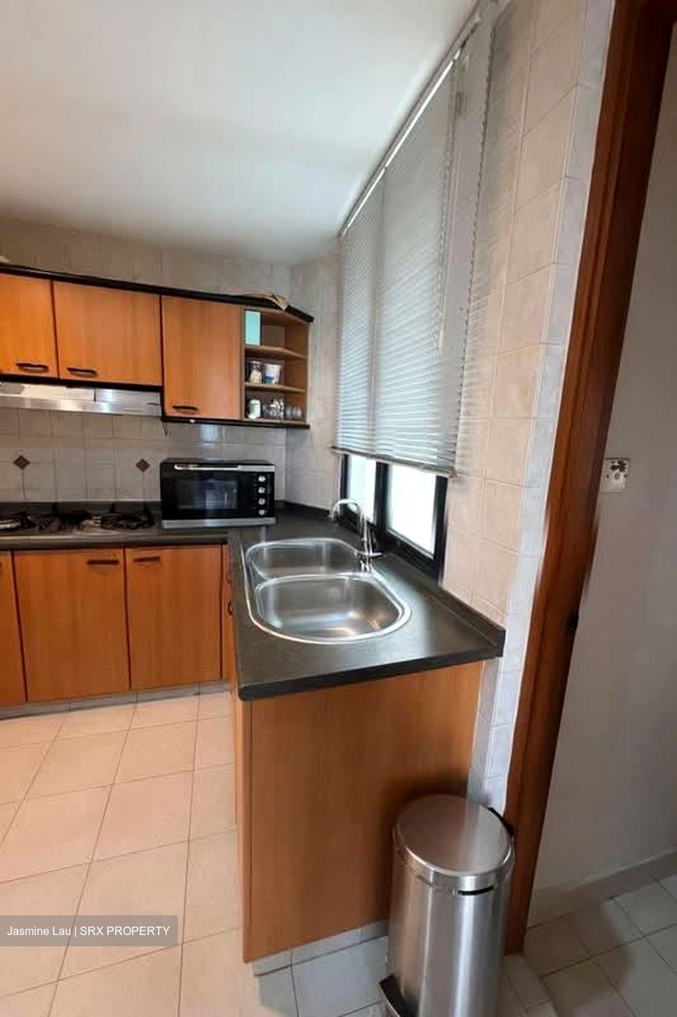Simsville (D14), Condominium #556450511